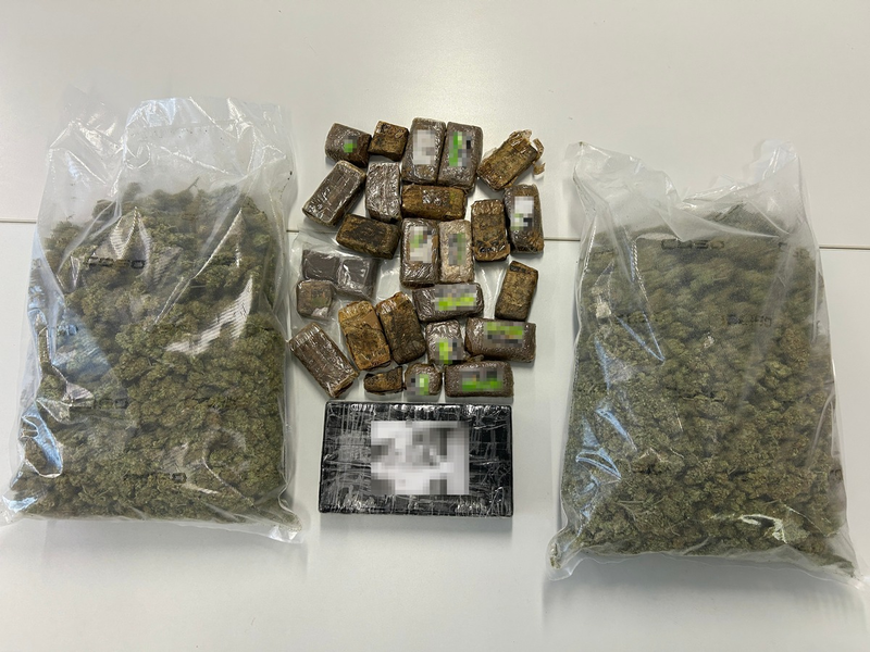 ZOLL-S: Gemeinsame Pressemitteilung der Staatsanwaltschaft Stuttgart und des Zollfahndungsamts Stuttgart / Kiloweise Drogen sichergestellt und mehrere Tatverdächtige festgenommen. - Foto: presseportal.de