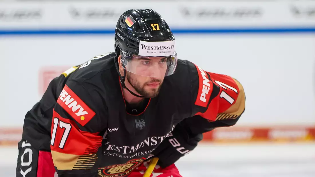 Eishockey-Nationalspieler Tobias Eder ist an den Folgen einer Krebserkrankung gestorben. - Bild: Christian Kolbert/dpa