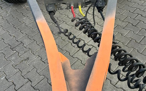 POL-VDMZ: A61 - Technikkontrollen bei LKW - 100% Beanstandungsqoute - Foto: presseportal.de