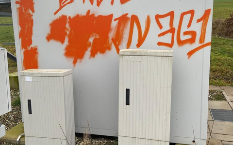 POL-OH: Einbruch in Wohnhaus - Sachbeschädigung an Schulgebäude - Zeugenaufruf nach Sachbeschädigungen durch Graffiti - Foto: presseportal.de
