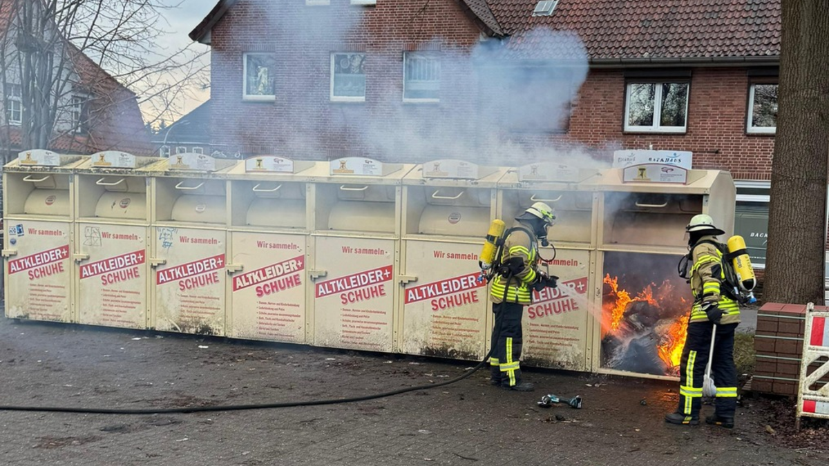 FW Südheide: Altkleider- Container brennen bereits das sechste Mal - Foto: presseportal.de