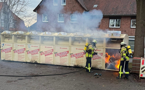 FW Südheide: Altkleider- Container brennen bereits das sechste Mal - Foto: presseportal.de