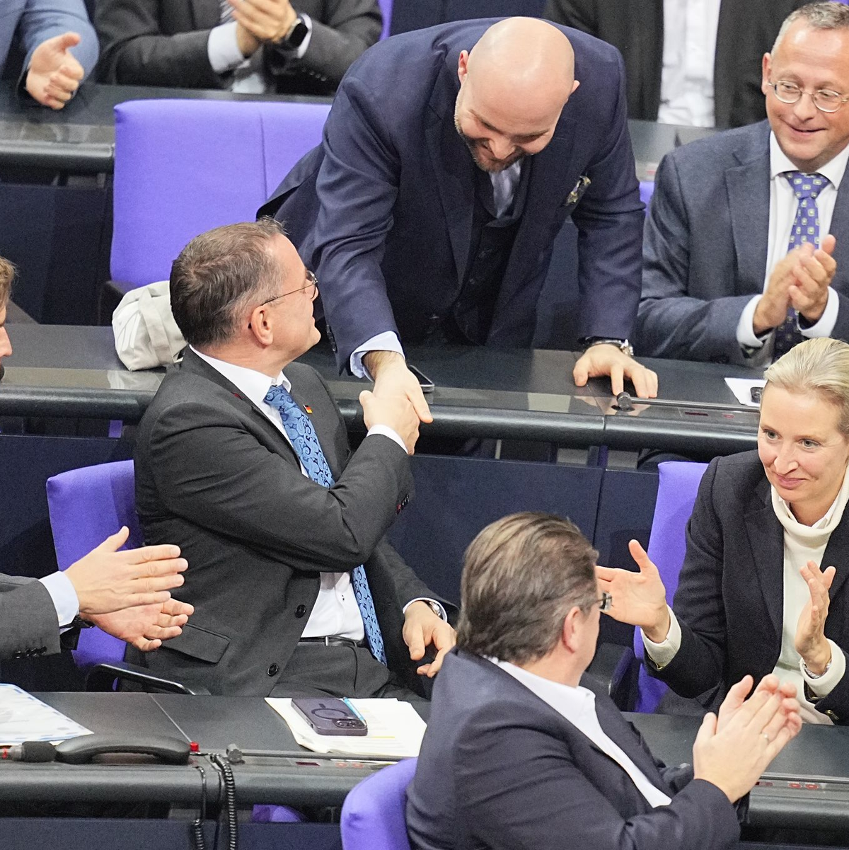 Die Union bringt ihren Fünf-Punkte-Plan für eine Verschärfung der Bekämpfung der irregulären Migration durch den Bundestag.  - Foto: Michael Kappeler/dpa