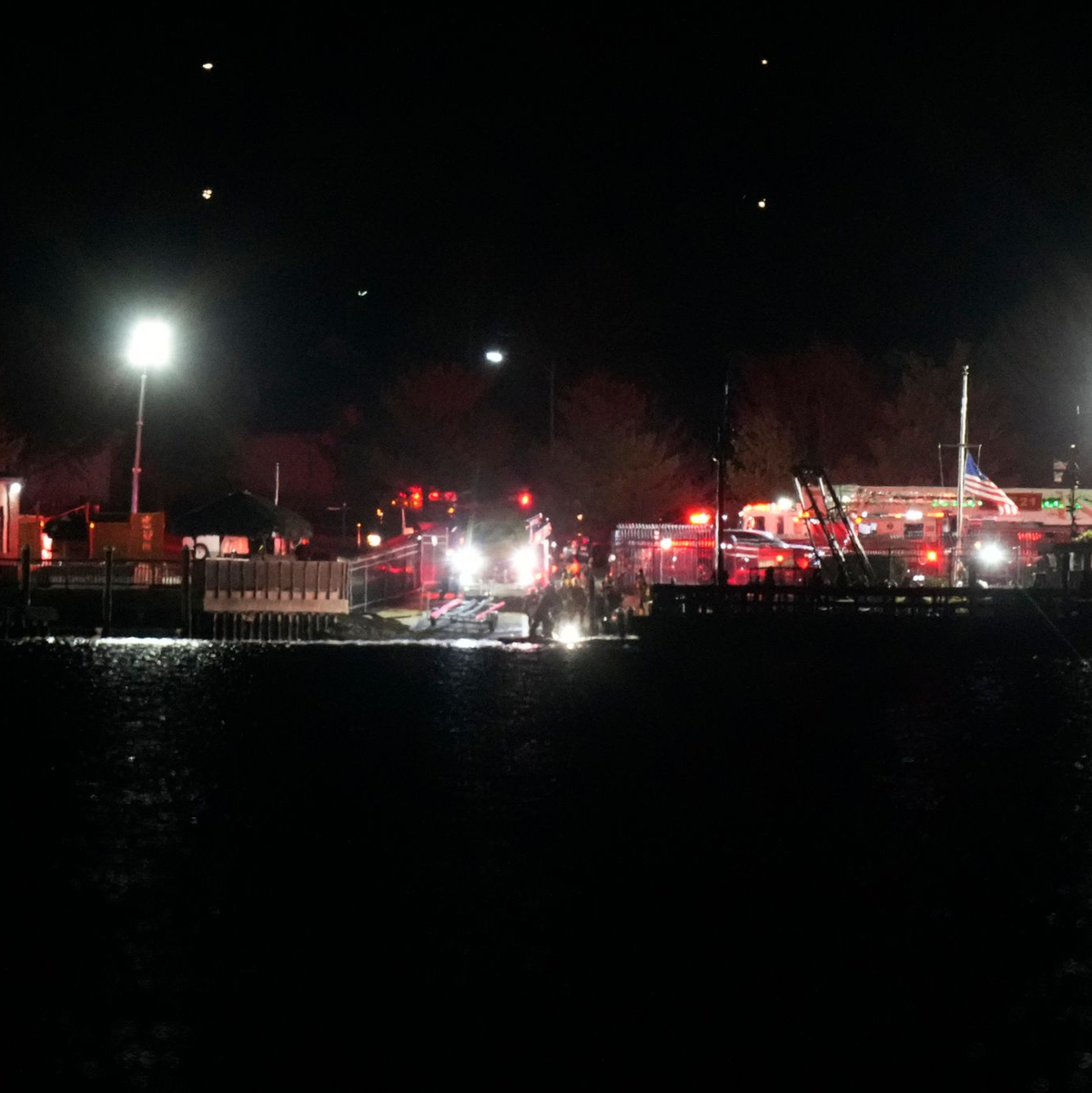 US-Präsident Donald Trump preschte mit Schlussfolgerungen vor und machte schnell Schuldige aus. - Foto: Alex Brandon/AP/dpa