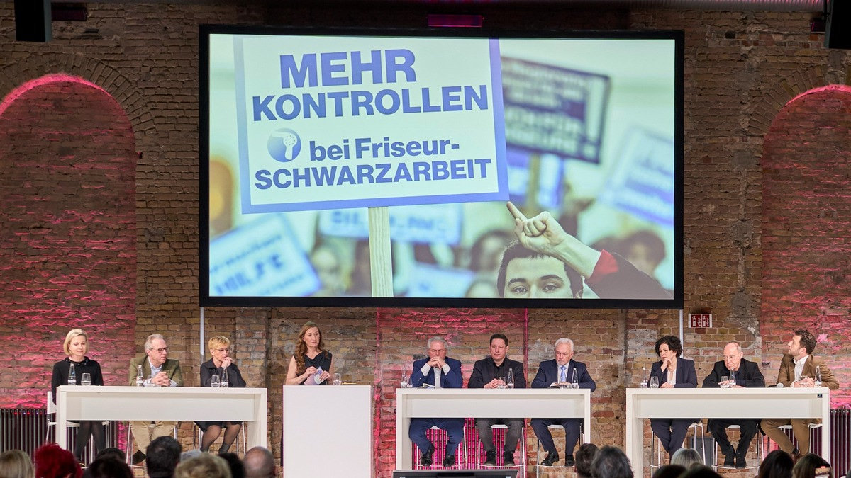 Friseure geeint - Politik hört zu, bleibt aber unkonkret - Foto: presseportal.de