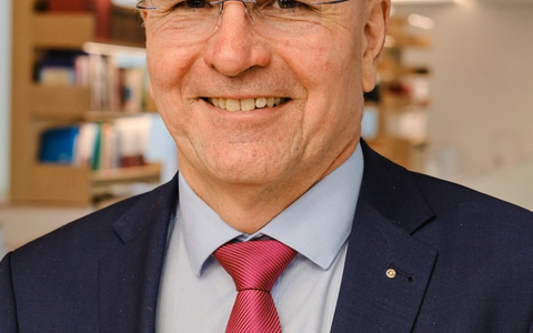 2024: Arzneimittelausgaben steigen, Apotheken leisten großen Sparbeitrag - Foto: presseportal.de