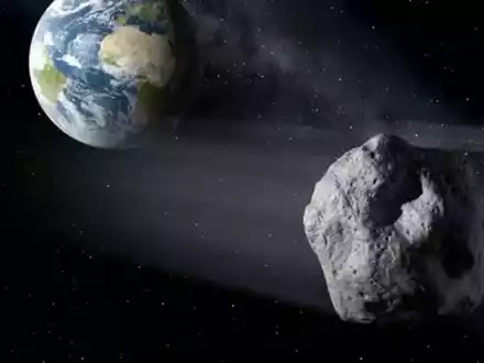 Der Asteroid 2024 YR4 könnte der Erde im Jahr 2032 gefÀhrlich nahe kommen. (Symbolbild) - Foto: -/ESA/P.Carril/dpa