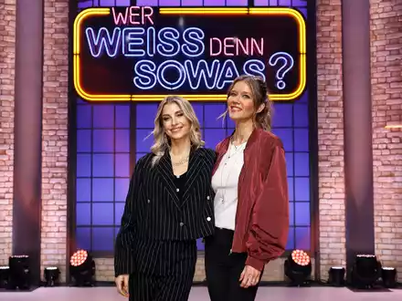 Laura Karasek und Cathy Hummels bei Wer weiß denn sowas? - Das Wissensquiz vom 3. bis 7. Februar 2025, um 18:00 Uhr im Ersten - Foto: presseportal.de