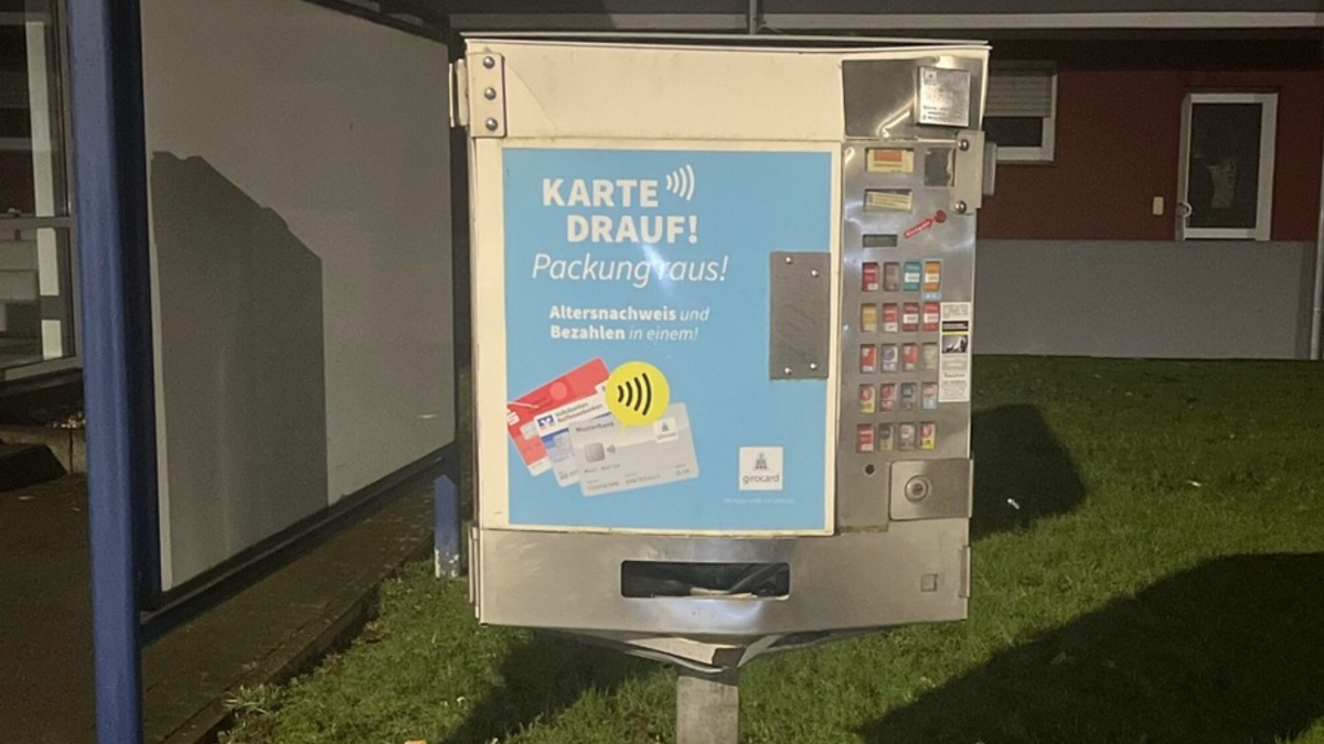 POL-AC: Versuchte Sprengung eines Zigarettenautomaten - Polizei ermittelt - Foto: presseportal.de