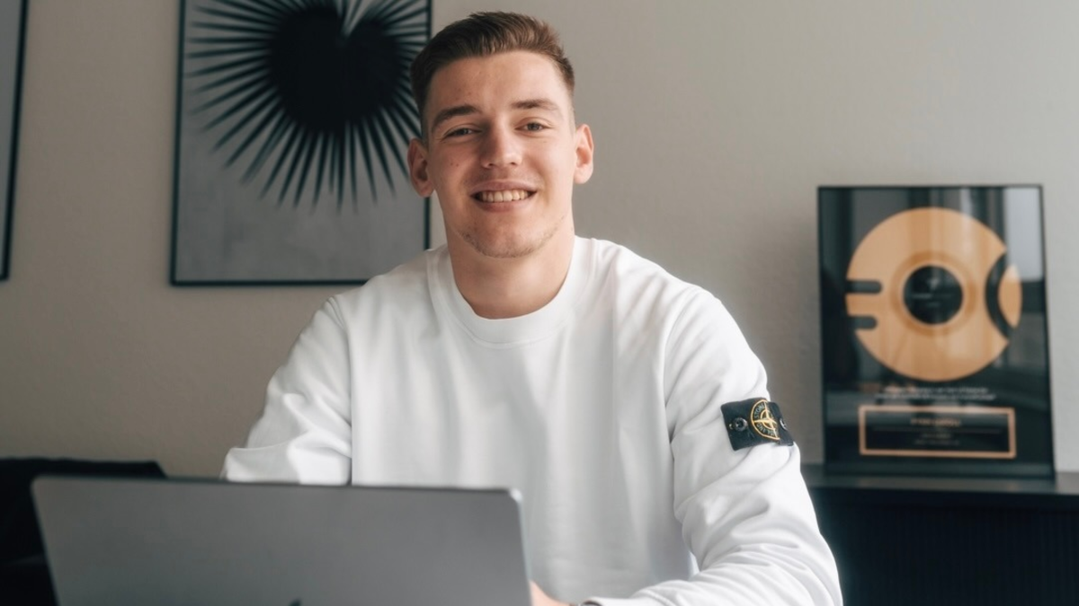 Vom Ausbildungsabbrecher zum Online-Unternehmer – Fynn Dirolls Weg zum Erfolg - Foto: presseportal.de