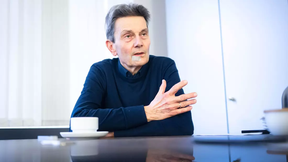 Mützenich ruft Merz auf, den Antrag nicht einzubringen. (Archivbild) - Bild: Sina Schuldt/dpa