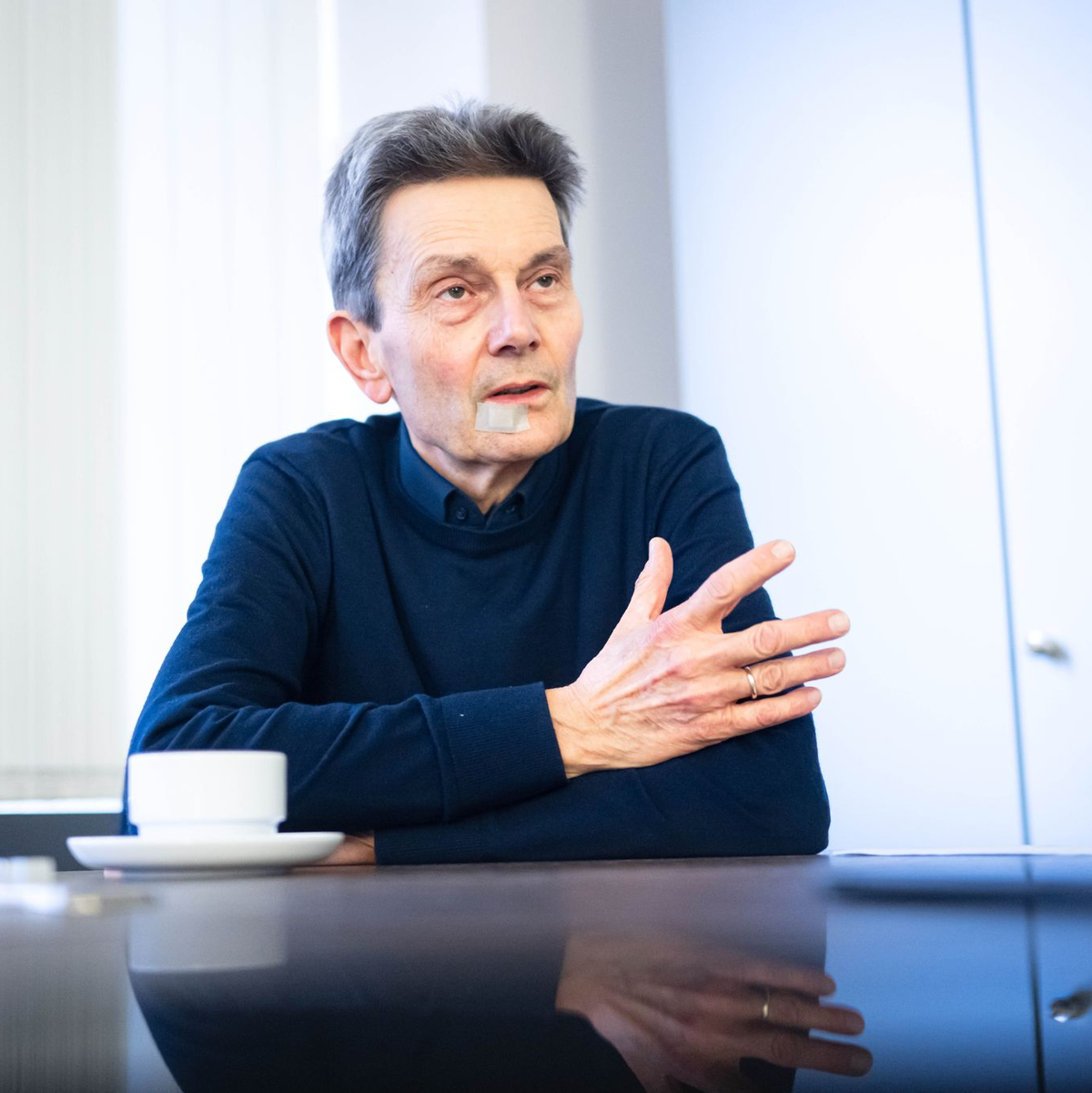 Mützenich ruft Merz auf, den Antrag nicht einzubringen. (Archivbild) - Foto: Sina Schuldt/dpa