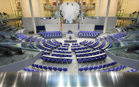 +++ Achtung Sperrfrist (Print, Radio und Online): 18.00 Uhr +++ / ARD-DeutschlandTREND: Spitzenkandidaten der Parteien werden mehrheitlich kritisch gesehen - Foto: presseportal.de +++ Achtung Sperrfrist (Print, Radio und Online): 18.00 Uhr +++ / ARD-DeutschlandTREND: Spitzenkandidaten der Parteien werden mehrheitlich kritisch gesehen - Foto: presseportal.de