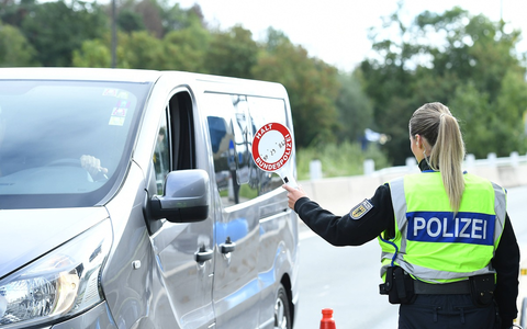 +++ Achtung Sperrfrist (Print, Radio und Online): 18.00 Uhr +++ / ARD-DeutschlandTREND: Mehrheit unterstĂĽtzt ZurĂĽckweisung an den Grenzen - Foto: presseportal.de +++ Achtung Sperrfrist (Print, Radio und Online): 18.00 Uhr +++ / ARD-DeutschlandTREND: Mehrheit unterstĂĽtzt ZurĂĽckweisung an den Grenzen - Foto: presseportal.de