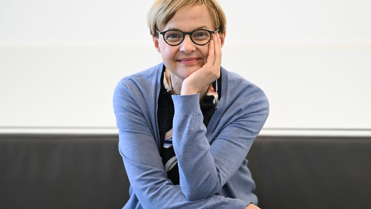 «Wenn jemand akut suizidal ist, ist das Erste, was man tun muss, Zeit zu gewinnen.» - Ute Lewitzka, Deutschlands erste Professorin für Suizidologie und Suizidprävention wurde zum 1. November 2024 an die Frankfurter Goethe-Universität berufen. - Foto: Arne Dedert/dpa