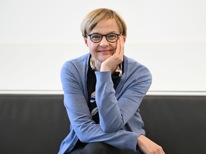«Wenn jemand akut suizidal ist, ist das Erste, was man tun muss, Zeit zu gewinnen.» - Ute Lewitzka, Deutschlands erste Professorin für Suizidologie und Suizidprävention wurde zum 1. November 2024 an die Frankfurter Goethe-Universität berufen. - Foto: Arne Dedert/dpa