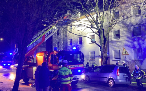FW-EN: NĂ€chtlicher KĂŒchenbrand - Rauchmelder weckt Bewohner und verhindert Schlimmeres - Foto: presseportal.de FW-EN: NĂ€chtlicher KĂŒchenbrand - Rauchmelder weckt Bewohner und verhindert Schlimmeres - Foto: presseportal.de