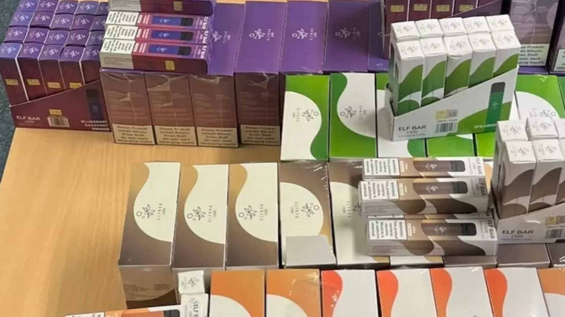 HZA-P: Wenn der Zoll im Laden steht / Illegale Vapes, unversteuerter Kaffee und nicht bzw. falsch versteuerter Wasserpfeifentabak sichergestellt - Bild: presseportal.de