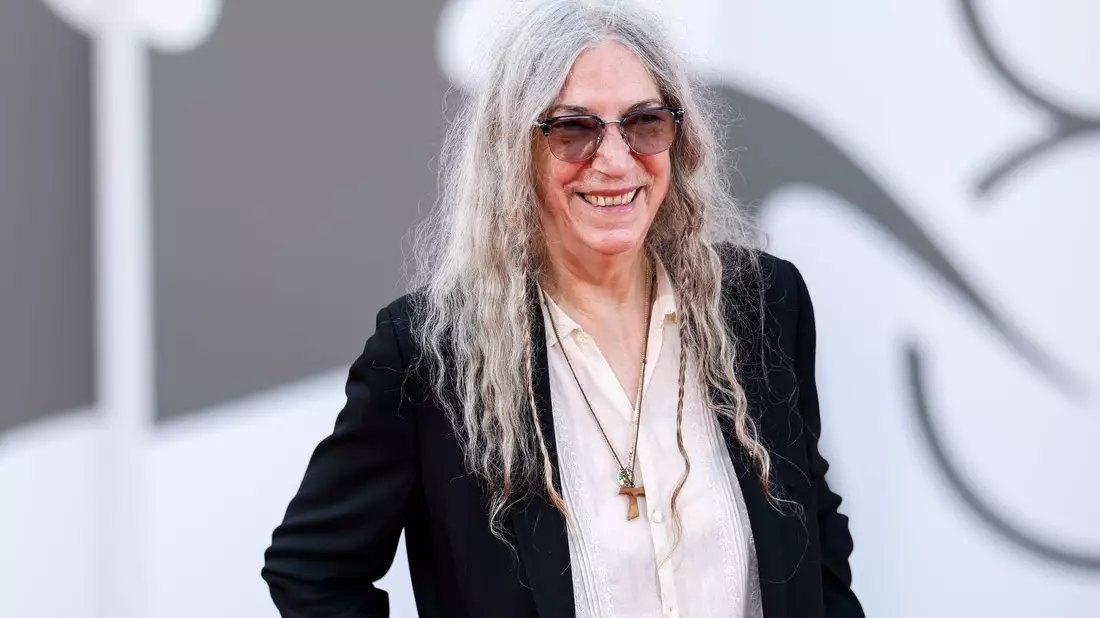 Patti Smith beruhigte auf Instagram ihre Fans. (Archivbild) - Bild: Vianney Le Caer/Invision/AP/dpa