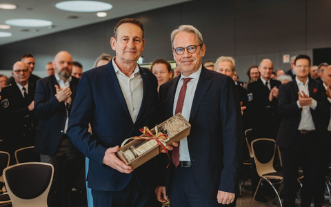 LKA Thüringen: Nach fast vier Jahrzehnten im Polizeidienst: LKA Thüringen verabschiedet Präsidenten - Foto: presseportal.de