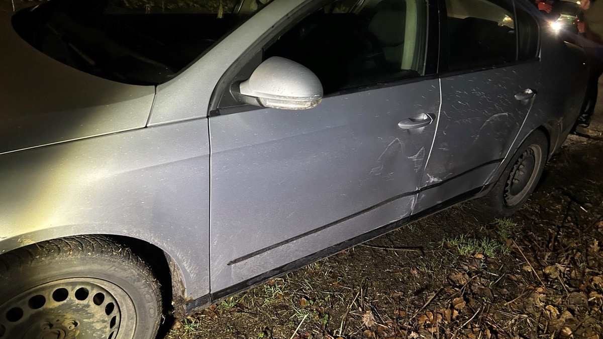 POL-PPWP: Beschädigtes Fahrzeug wirft Rätsel auf - Foto: presseportal.de