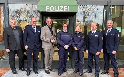 POL-WES: Wesel - Zwei neue Bezirksdienstbeamtinnen für Wesel - Foto: presseportal.de