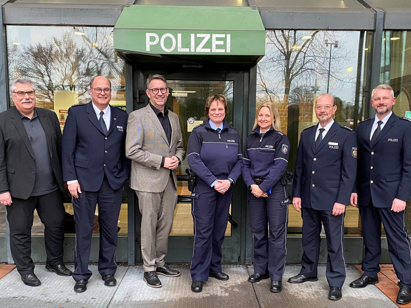 POL-WES: Wesel - Zwei neue Bezirksdienstbeamtinnen für Wesel - Foto: presseportal.de