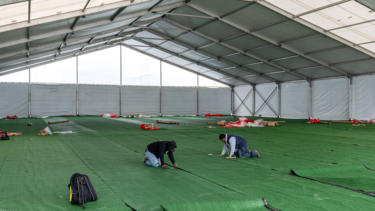 Die Grenzmauer zwischen Ciudad Juárez und dem US-Bundesstaat Texas. - Foto: David Peinado/dpa