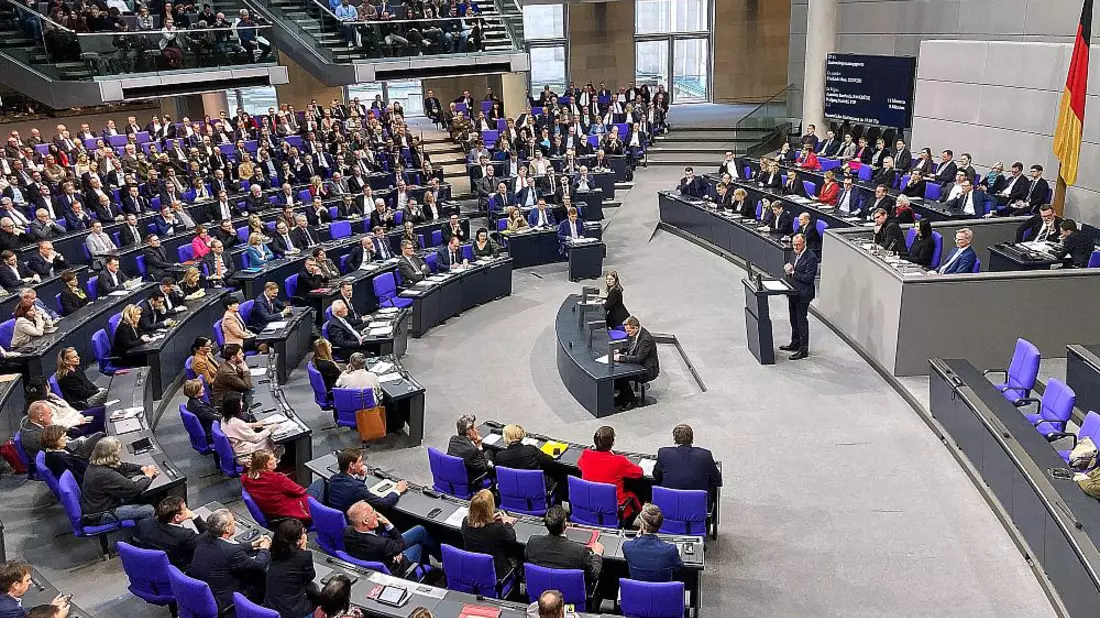 Bundestag debattiert über Zustrombegrenzungsgesetz am 31.01.2025 - Bild: über dts Nachrichtenagentur