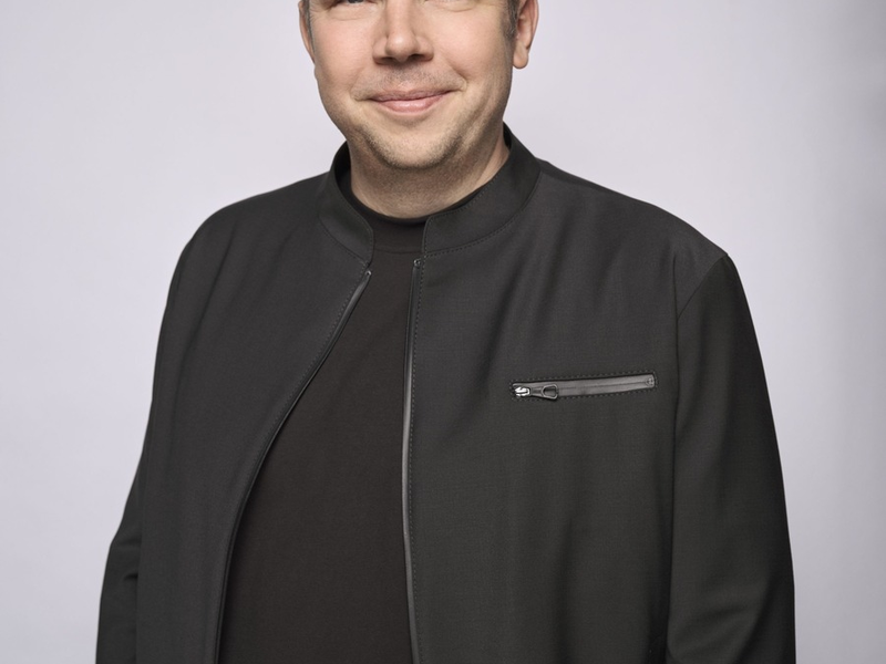 Die beliebteste Stimme der Bundesliga bleibt bei Sky Sport: Wolff Fuss verlängert bis 2029 - Foto: presseportal.de