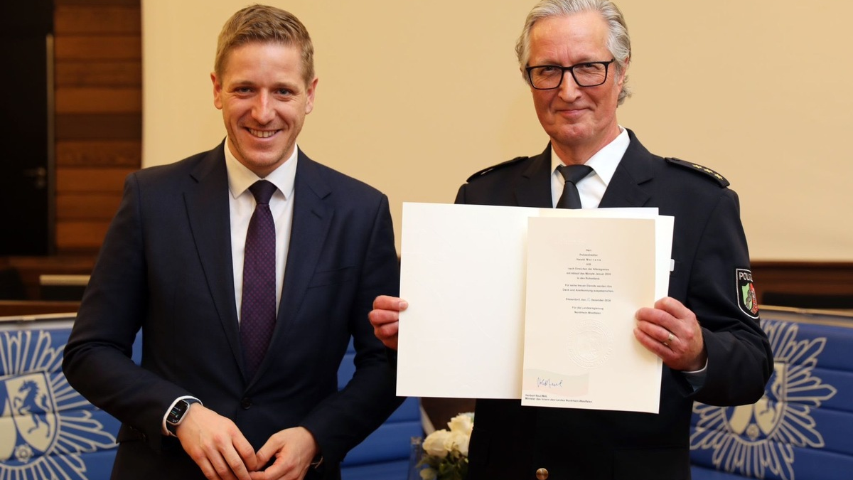 POL-EU: Polizeidirektor Harald Mertens in den Ruhestand verabschiedet - Nachfolge steht fest - Foto: presseportal.de