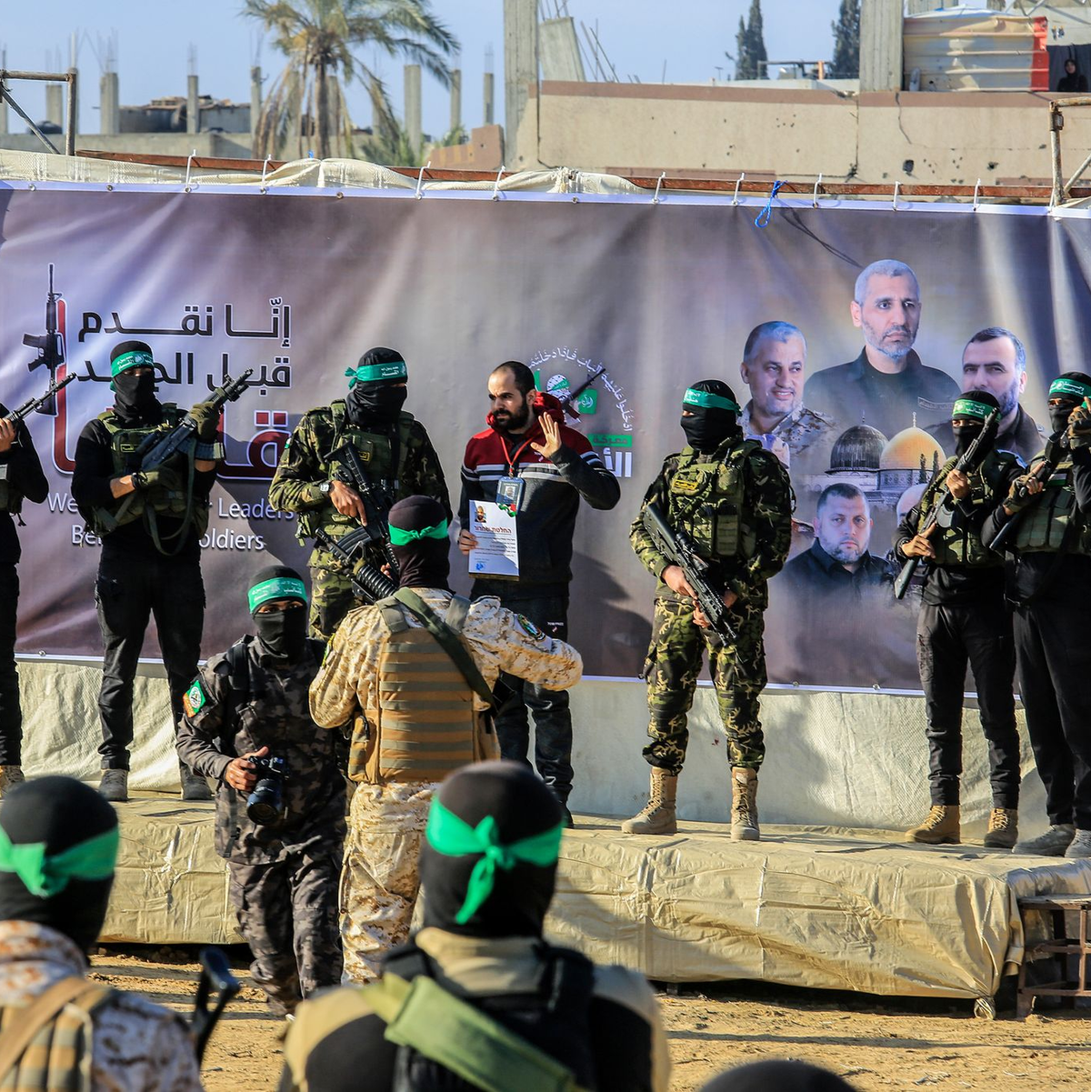 Die Geiselübergabe lief am Samstag geordneter als zuvor. - Foto: Abed Rahim Khatib/dpa
