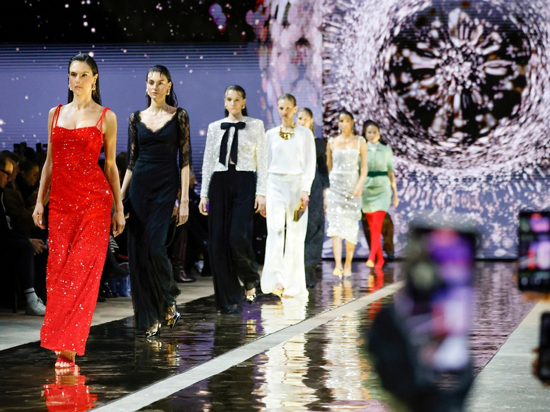 Fashion Week Berlin: Marc Cain entführte in ferne Welten - Foto: presseportal.de