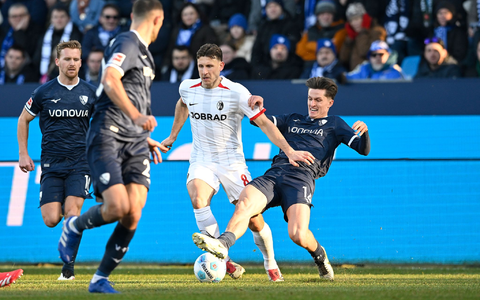 Kiliann Sildillia bejubelt sein Tor zum 1:0 für Freiburg. - Foto: Anke Waelischmiller/dpa