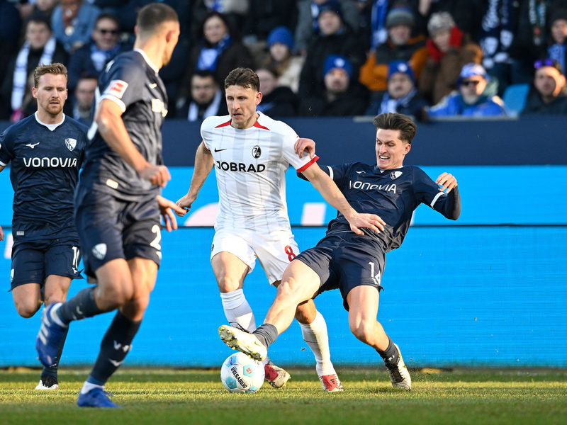 Kiliann Sildillia bejubelt sein Tor zum 1:0 für Freiburg. - Foto: Anke Waelischmiller/dpa