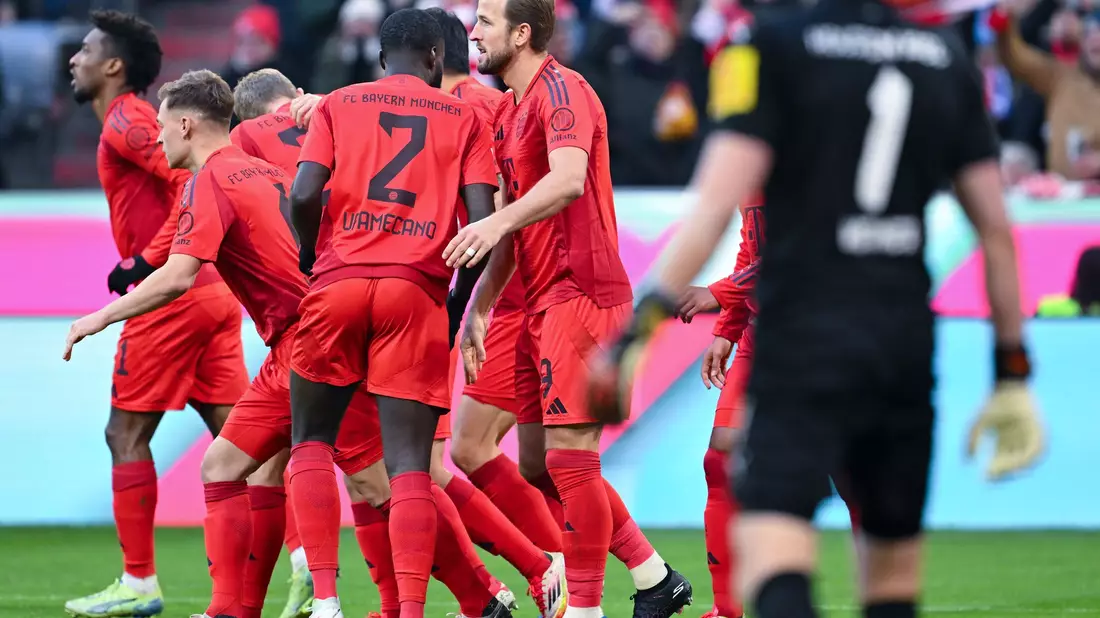 Der FC Bayern freut sich über die gefestigte Tabellenspitze, - Bild: Sven Hoppe/dpa