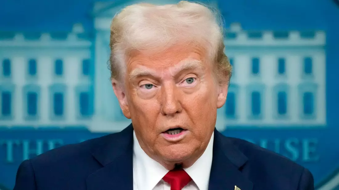 Nach Angaben von Präsident Trump will Venezuela Migranten aus den USA wieder aufnehmen. (Archivbild)  - Bild: Alex Brandon/AP/dpa