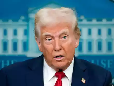 Sein Zollpaket brachte die Börsen zum Einsturz: US-Präsident Donald Trump. - Foto: Alex Brandon/AP/dpa