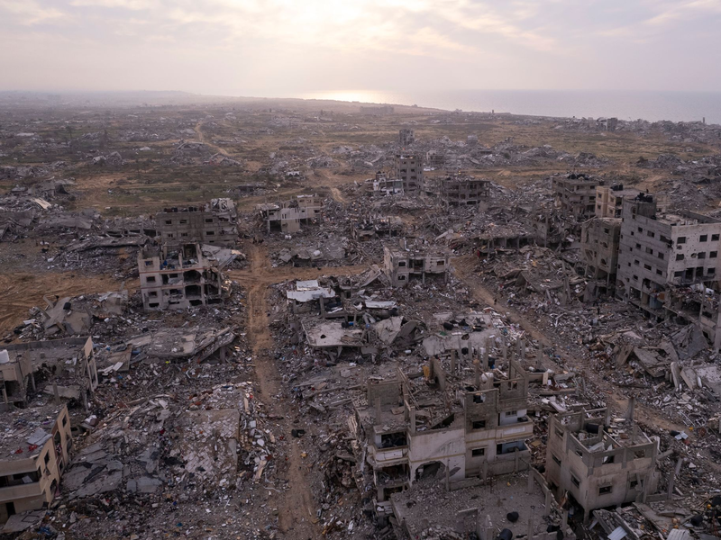 Israel droht der islamistischen Hamas mit weiterem Krieg, wenn die Gaza-Geiseln nicht freigelassen werden. (Archivbild) - Foto: Mohamamd Abu Samra/AP/dpa