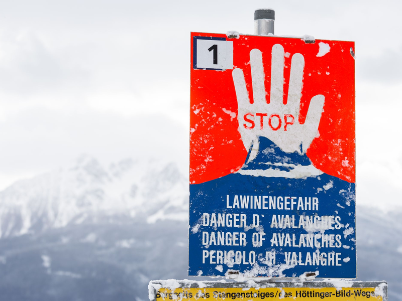 Zwei Brüder lösten in Österreich gleich zwei Lawinen aus. (Archivbild) - Foto: Jakob Gruber/APA/dpa