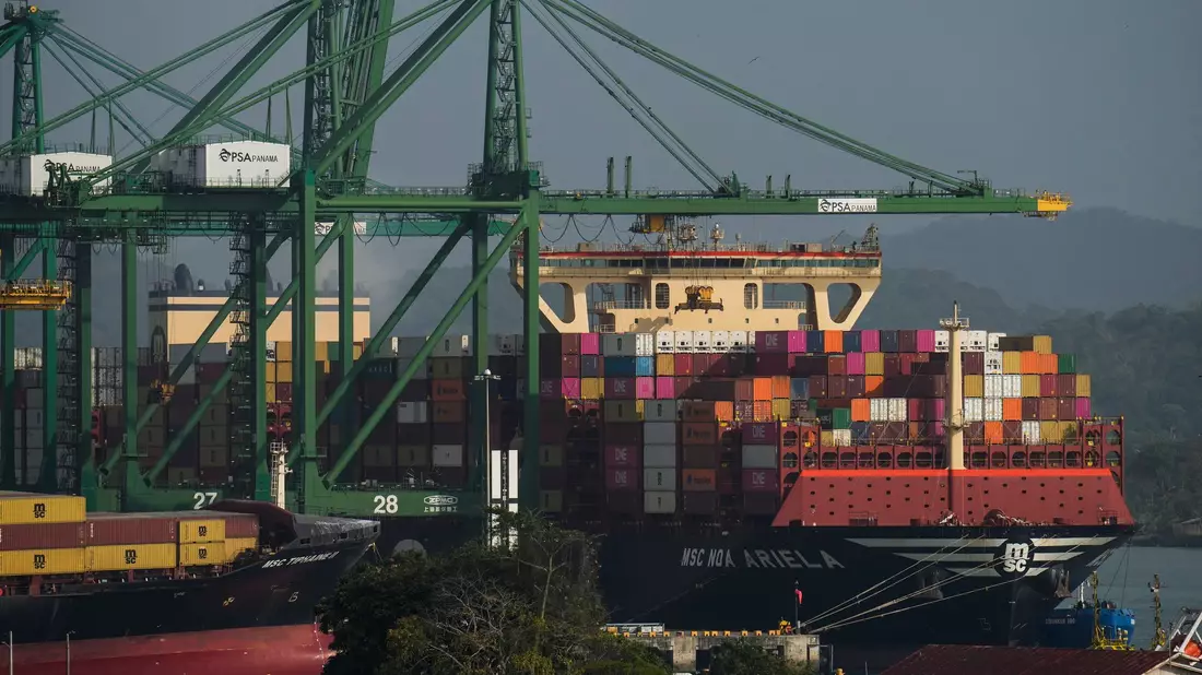 Strittig ist die Kontrolle der Häfen auf beide Seiten des Kanals durch ein Unternehmen aus Hongkong. - Bild: Matias Delacroix/AP/dpa