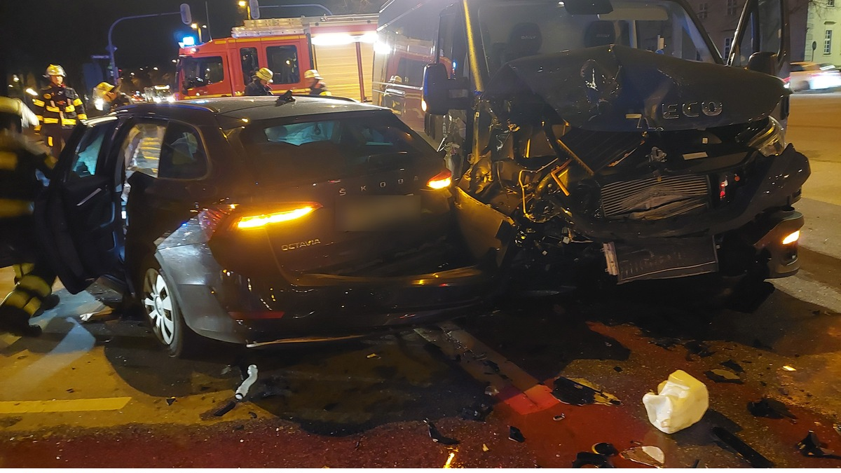 FW-M: Wochenendrückblick der Feuerwehr München - Foto: presseportal.de