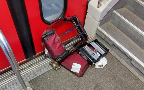 BPOL-FL: NMS - Mann im Zug kocht Kaffee auf Gaskocher - Polizeieinsatz - Foto: presseportal.de