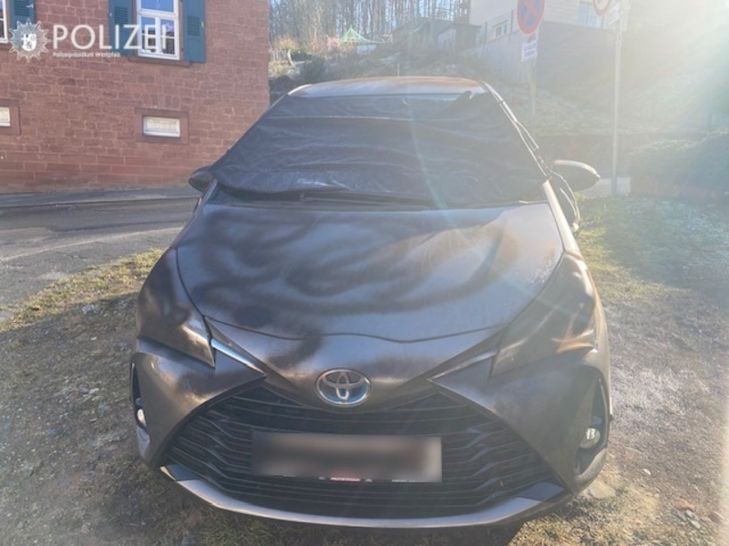 POL-PPWP: Wer hat das Fahrzeug beschmiert? - Foto: presseportal.de