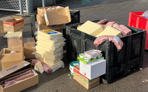 POL-DN: Polizei stoppt Lebensmitteltransporter mit defekter Kühlung - 850 kg Ware entsorgt - Foto: presseportal.de