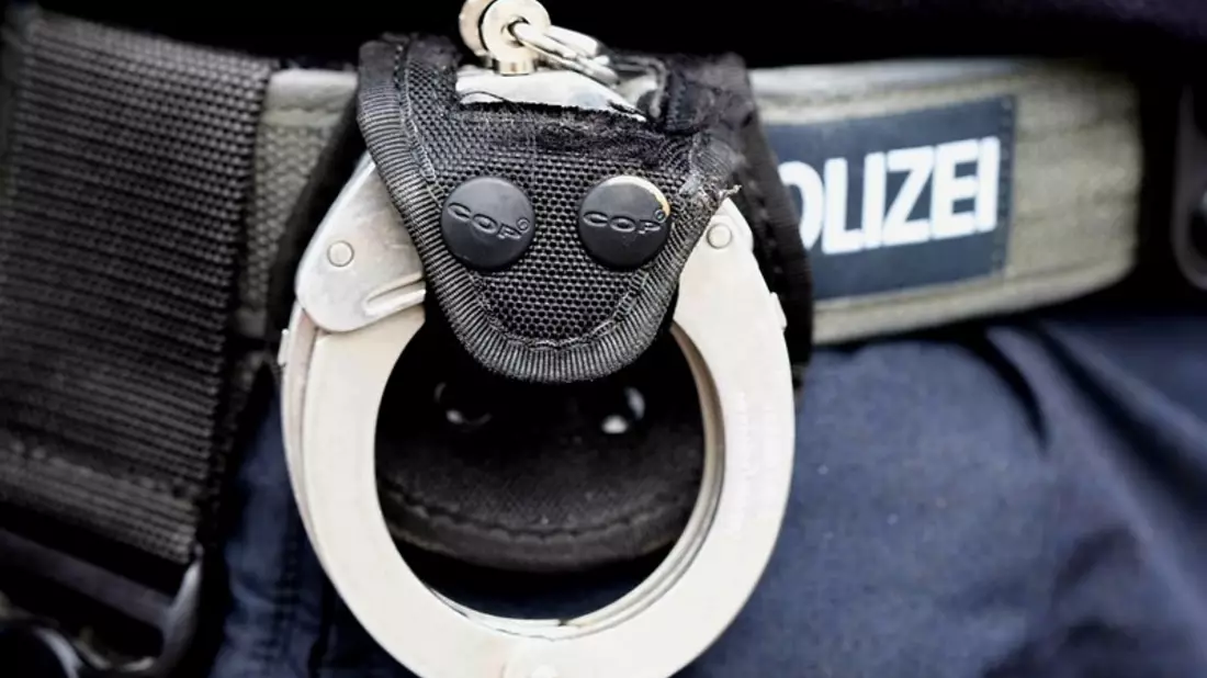 Bundespolizeidirektion München: Haft statt Weiterreise: Bundespolizei Freilassing nimmt zwei Männer fest - Bild: presseportal.de