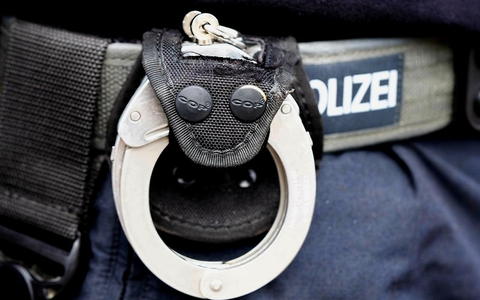 Bundespolizeidirektion München: 5.400 Euro Geldstrafe - Gesuchter durch Bundespolizei verhaftet - Foto: presseportal.de