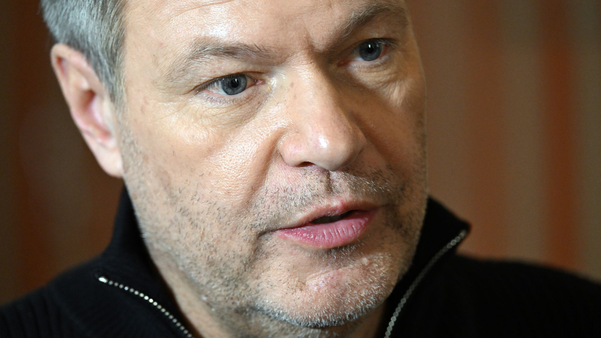 Sucht das Gespräch mit Kanada über US-Zölle: Wirtschaftsminister Robert Habeck (Archivbild) - Foto: Federico Gambarini/dpa