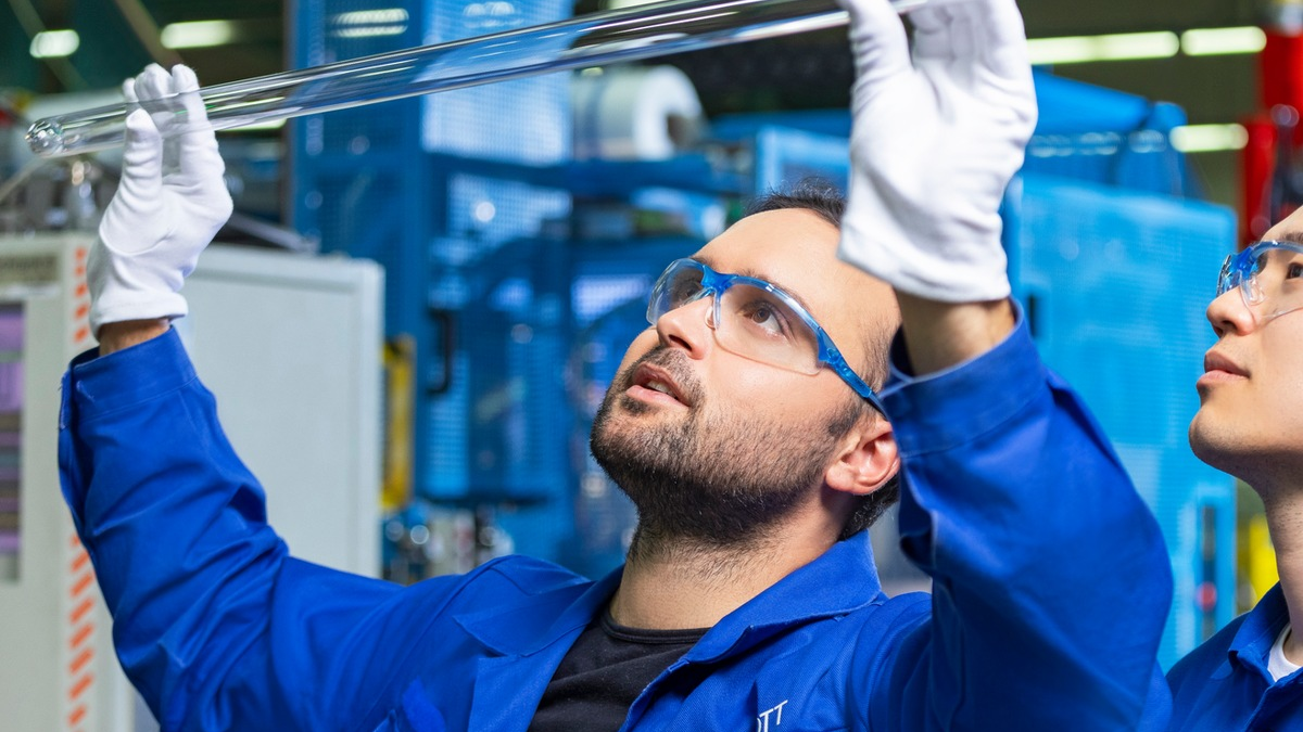 Premiere in der Spezialglasbranche: SCHOTT erstellt Guideline zur Berechnung eines Product Carbon Footprint - Foto: presseportal.de