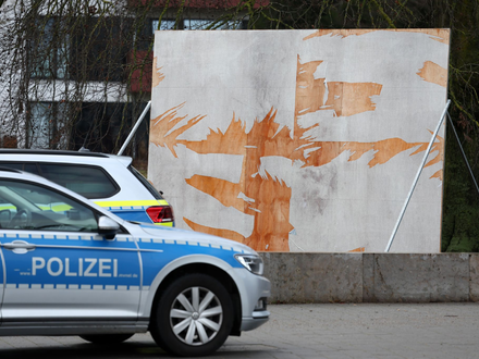Politiker und Politikerinnen werden immer öfter Opfer von gewalttätigen Angriffen. (Symbolbild) - Foto: Bernd Wüstneck/dpa